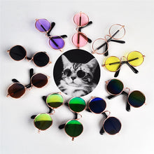 Load image into Gallery viewer, Fashionable glasses for pets